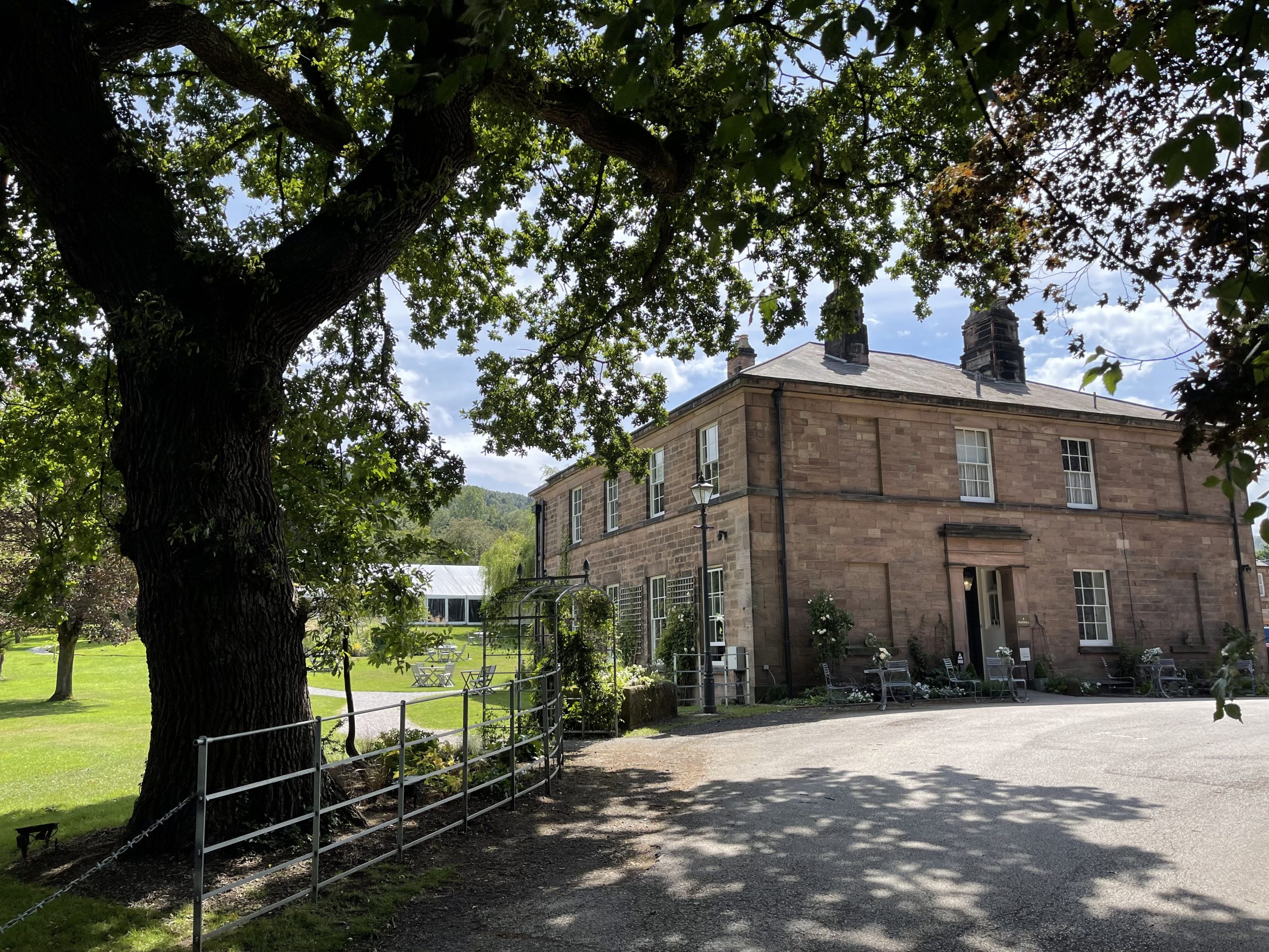 Oakhill Hotel
